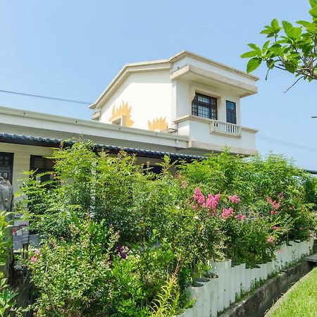 From Sun Bed & Breakfast Yilan Dış mekan fotoğraf