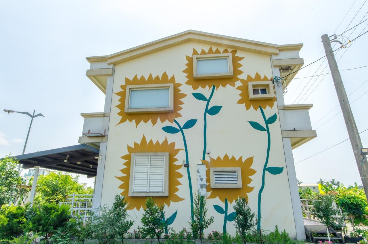 From Sun Bed & Breakfast Yilan Dış mekan fotoğraf